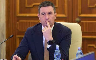 UDMR respinge categoric orice colaborare cu formațiuni desprinse din AUR Uniunea Democrată Maghiară din România (UDMR) a respins ferm posibilitatea de a susține un guvern care să beneficieze de sprijinul unor grupuri desprinse din AUR