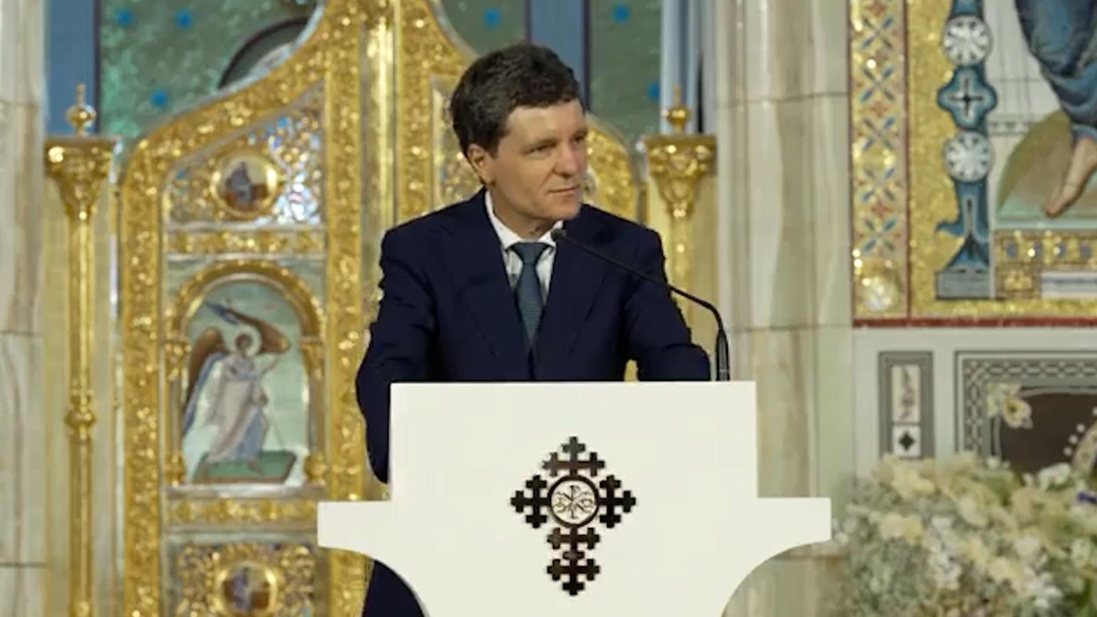 Nicușor Dan LANSEAZĂ UN NOU AVERTISMENT: „FARISÉII ȘI DEFEȚIȘTII DOMINĂ SPAȚIUL PUBLIC” Nicușor Dan, președintele Consiliului General al Municipiului București, a lansat un apel către tineri și către societatea românească, subliniind necesitatea unei mărturisiri publice a valorilor în care se crede