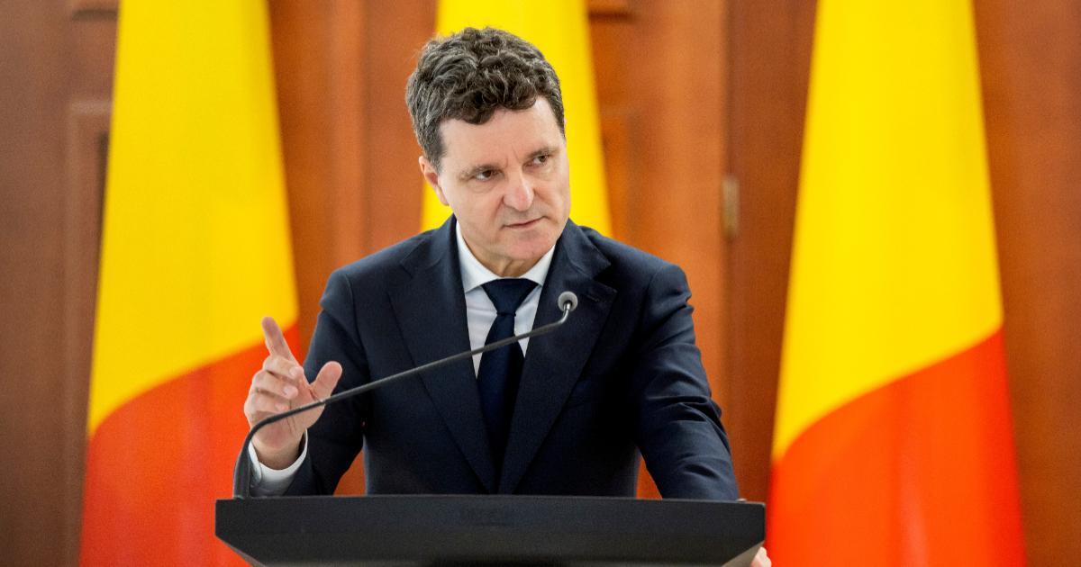 București – Cu ocazia celebrării Zilei Pompierilor Români, Primarul Nicușor Dan a subliniat importanța dezvoltării unei culturi moderne a rezilienței în România, capabilă să pregătească populația pentru gestionarea situațiilor de criză