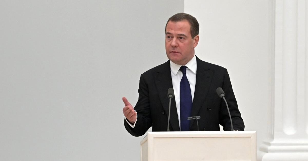 Dmitri Medvedev, vicepreședintele Consiliului de Securitate al Rusiei, a lansat un avertisment periculos la adresa Germaniei, sugerând că țintele ar trebui să includă toți contractorii de apărare care lucrează pentru Ucraina, precum și „alte câteva locuri din Berlin”