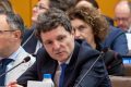 Președintele Nicușor Dan a făcut apel la dialog între partide, subliniind importanța găsirii unei soluții negociate pentru ieșirea din criza politică