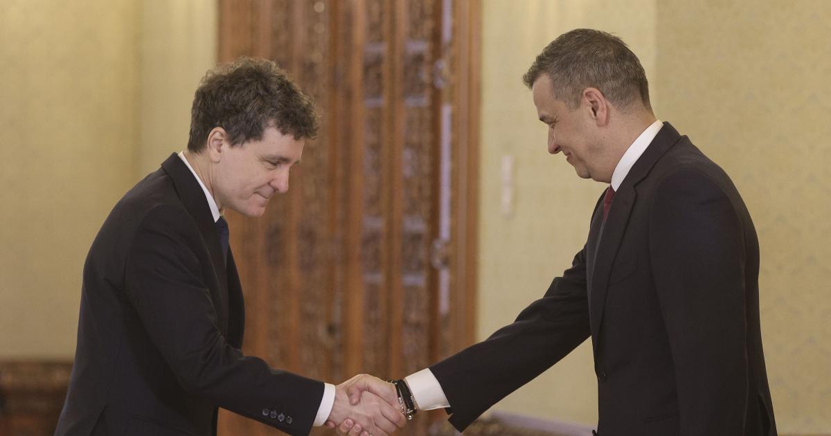 Grindeanu, nemulțumit de nominalizarea lui Mureșan pentru Guvern n Președintele PSD, Sorin Grindeanu, și-a exprimat, luni seară, dezamăgirea față de nominalizarea lui Siegfried Mureșan pentru funcția de prim-ministru, catalogând-o drept o „surpriză neplăcută” și afirmând că se aștepta să fie el cel propus