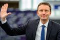 Premierul desemnat, SIEGFRIED MUREȘAN, și-a exprimat disponibilitatea de a discuta programul de guvernare cu președintele PSD, SORIN GRINDEANU, precizând însă că eventuala întâlnire ar trebui să aibă loc la Parlament, nu la sediul social-democraților