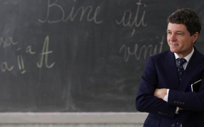 Eșecul politic alinatoriu și nevoia de colaborare Președintele Nicușor Dan a catalogat cele patru luni de nevotare a unui guvern cu puteri depline drept un „eșec pentru toată lumea”, subliniind nevoia stringentă de colaborare și competențe în mediul politic