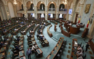 Senatul votează eliminarea „dublei admiteri” la liceu Senatul României se pregătește astăzi, de la ora 17:00, pentru votul final asupra proiectului de lege care ar urma să elimine conceptul de „dublă admitere” la liceu