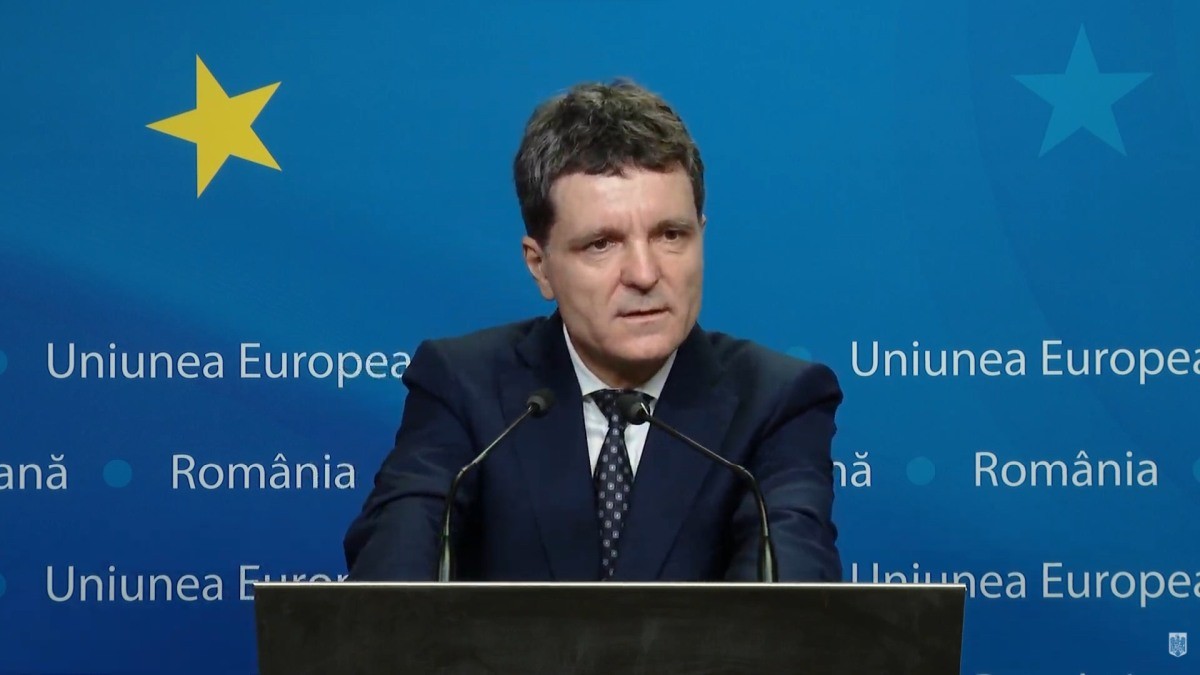 Șanse mari de învestire a noului Guvern pe 20 octombrie, declară Președintele Nicușor Dan Președintele Nicușor Dan a declarat vineri, 16 octombrie, la finalul reuniunii Consiliului European de la Bruxelles, că există „șanse mari” ca guvernul propus de Luca Niculescu să fie învestit în Parlament pe 20 octombrie