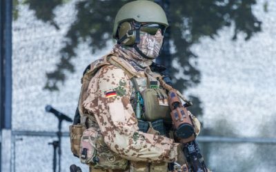 Forțele speciale germane KSK își intensifică pregătirile pentru un posibil conflict cu Rusia Unitatea de elită Kommando Spezialkräfte (KSK) a armatei germane își adaptează antrenamentele pentru a face față unui scenariu de conflict cu Rusia