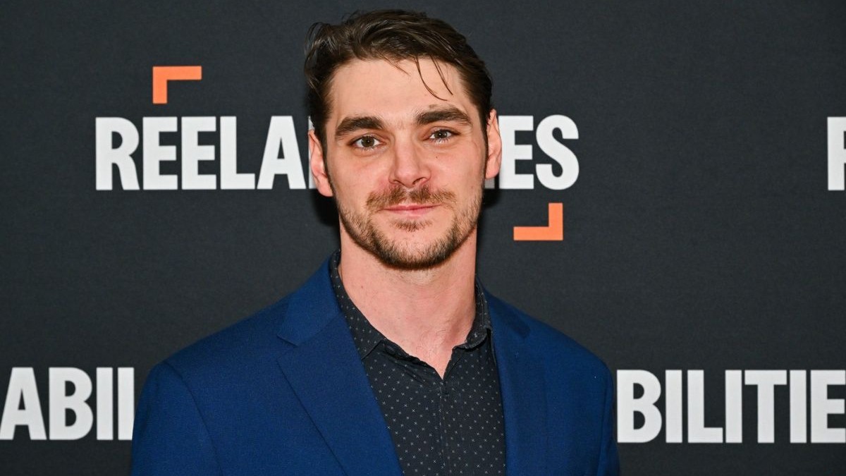 Actorul RJ Mitte, cunoscut din „Breaking Bad”, a decedat Actorul american RJ Mitte, devenit cunoscut la nivel mondial pentru rolul Walter „Flynn” White Jr