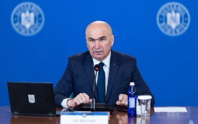 Ilie BOLOBAN, premierul interimar, a transmis luni, printr-un mesaj pe Facebook, că guvernul pe care îl conduce „ține România pe linia de plutire”, deși recunoaște că această formulă nu poate continua pe termen lung.Declarațiile sale vin în contextul situației politice delicate create după moțiunea de cenzură