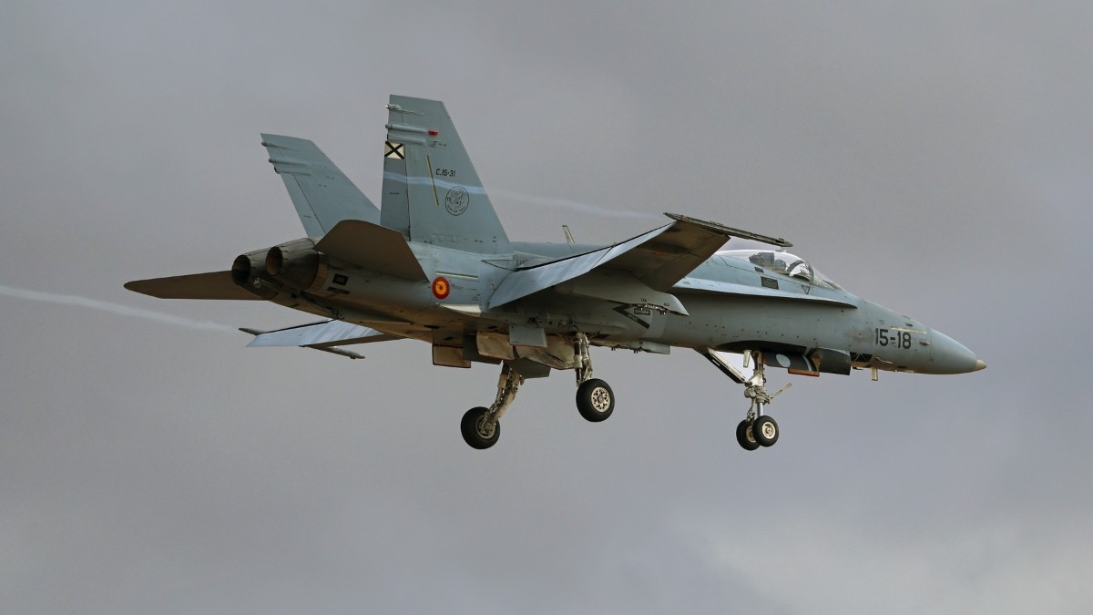 Două ținte aeriene detectate la granița cu România Două ținte aeriene au fost detectate în apropierea graniței României, în spațiul aerian ucrainean, sâmbătă noaptea