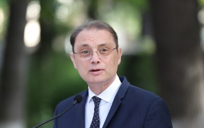 Guvernul Niculescu, la vot în Parlament, după șase luni de criză politică România se află astăzi, 20 octombrie 2026, în fața posibilității de a avea un nou Guvern cu puteri depline, încheind o perioadă de aproape șase luni de criză politică