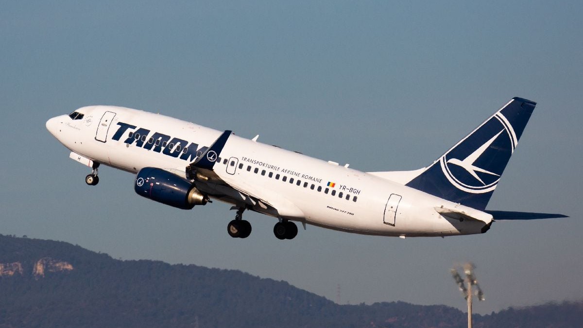 Tarom, în centrul unei dezbateri aprinse după declarațiile senatorului Ghinea Senatorul USR Cristian Ghinea a lansat acuzații grave la adresa companiei aeriene naționale Tarom, afirmând într-un podcast că operatorul ar urma să intre în faliment în următoarele șase luni
