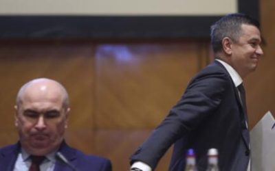 PSD intră la guvernare în cabinetul Niculescu, decizie luată de Consiliul Politic Național Decizia de a intra la guvernare Partidul Social Democrat (PSD) a decis, miercuri, 14 octombrie, prin vot în Consiliul Politic Național, să intre la guvernare alături de viitorul cabinet condus de Luca Niculescu