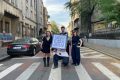 Pietoni pe roșu în București: tineri schimbă regulile jocului