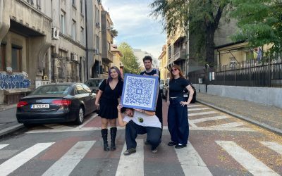 Pietoni pe roșu în București: tineri schimbă regulile jocului