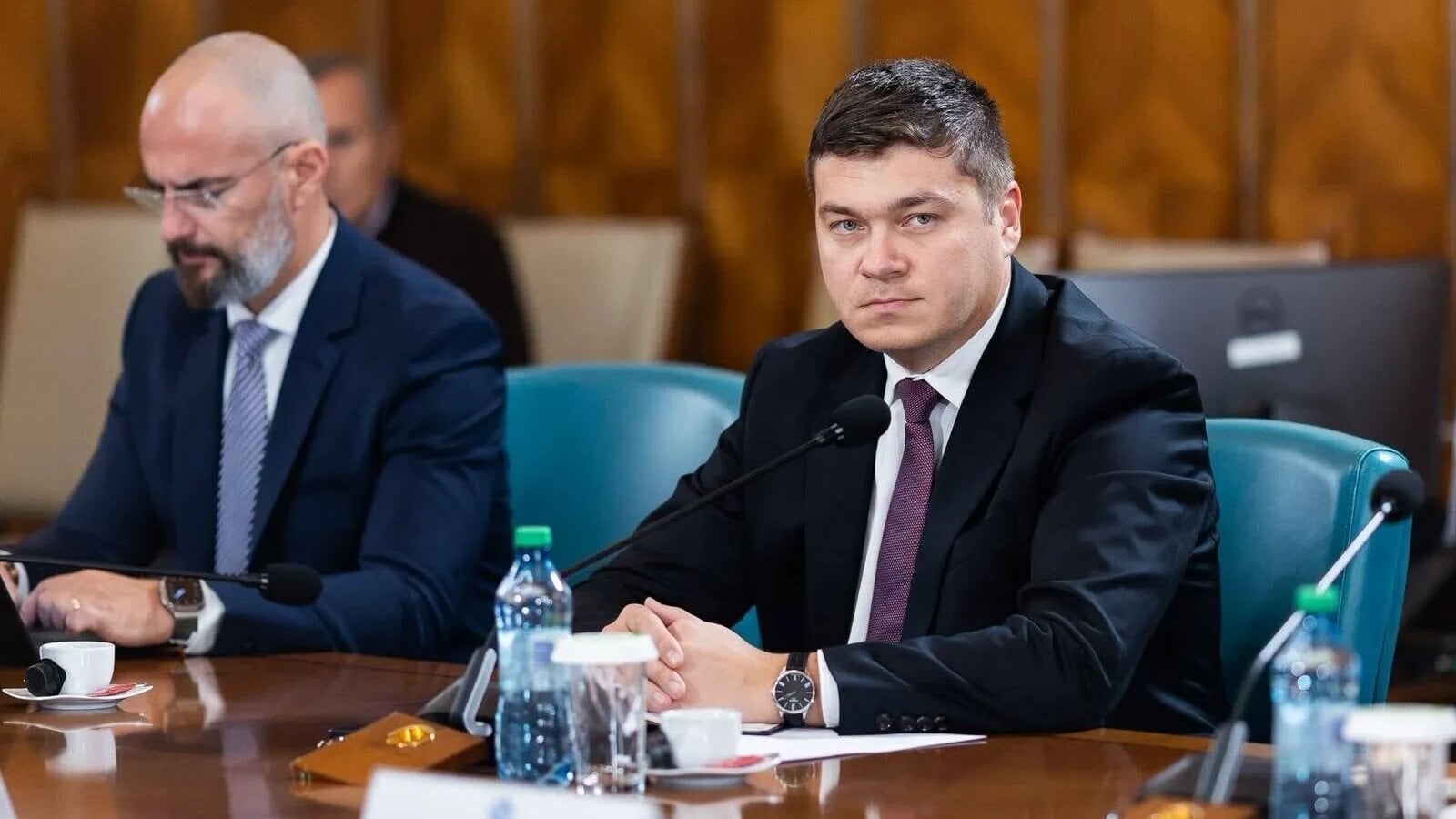 Scrie un articol de presă în stil jurnalistic românesc despre: Cuprins:Ministrul Dezvoltării, Alexandru Stoica, a explicat că în cadrul Guvernului se lucrează la programul ”START Reforma Administrativă”, care va aduce prima reorganizare administrativă a României, din 1967 încoace