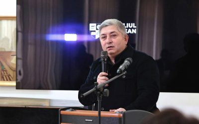 Tișe devoalează „linia roșie” dintre politicieni și popor Președintele Consiliului Județean Cluj, ALIN TIȘE (PNL), a lansat o nouă critică la adresa clasei politice românești, denunțând existența unor „linii roșii” invocate de partide și parlamentari în ultimele luni