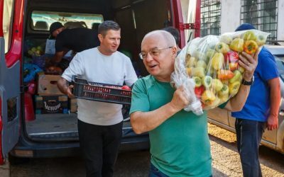 Boc propune teste de cunoștințe pentru muncitorii străini din afara UE Emil Boc, primarul municipiului Cluj-Napoca, a declarat vineri, la o dezbatere organizată de PPE la București, că statul român ar trebui să ia în considerare impunerea unor teste de cunoștințe de bază pentru muncitorii străini proveniți din afara Uniunii Europene