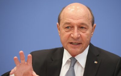 Mirabela Grădinaru, potențială candidată la prezidențialele din 2030, lansată de Traian Băsescu Fostul președinte Traian Băsescu a lansat o ipoteză surprinzătoare duminică, 4 octombrie, privind posibilitatea ca Mirabela Grădinaru, partenera actualului primar general al Capitalei, Nicușor Dan, să candideze la alegerile prezidențiale din 2030