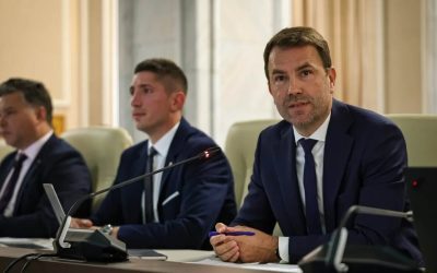 Revolta la Ministerul Transporturilor împotriva directorului CNAIR: Se pregătește ordinul de ministru care îi va amputa puterile Compania Națională de Administrare a Infrastructurii Rutiere (CNAIR) a anunțat închiderea circulației pe Autostrada A1, între Sibiu și Boița, începând de luni, pentru continuarea lucrărilor la lotul 2 al Autostrăzii Sibiu-Pitești