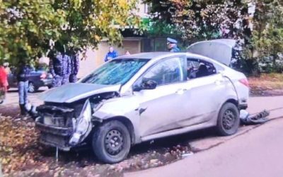 Ofițer rus, suspectat de torturarea prizonierilor ucraineni, ucis într-o explozie Roman Siromiatnikov, un fost angajat al Serviciului Federal al Penitenciarelor din Rusia, bănuit de autoritățile ucrainene că ar fi torturat prizonieri de război, a murit pe 2 octombrie în urma unei explozii care i-a distrus mașina în orașul Novomoskovsk, regiunea Tula