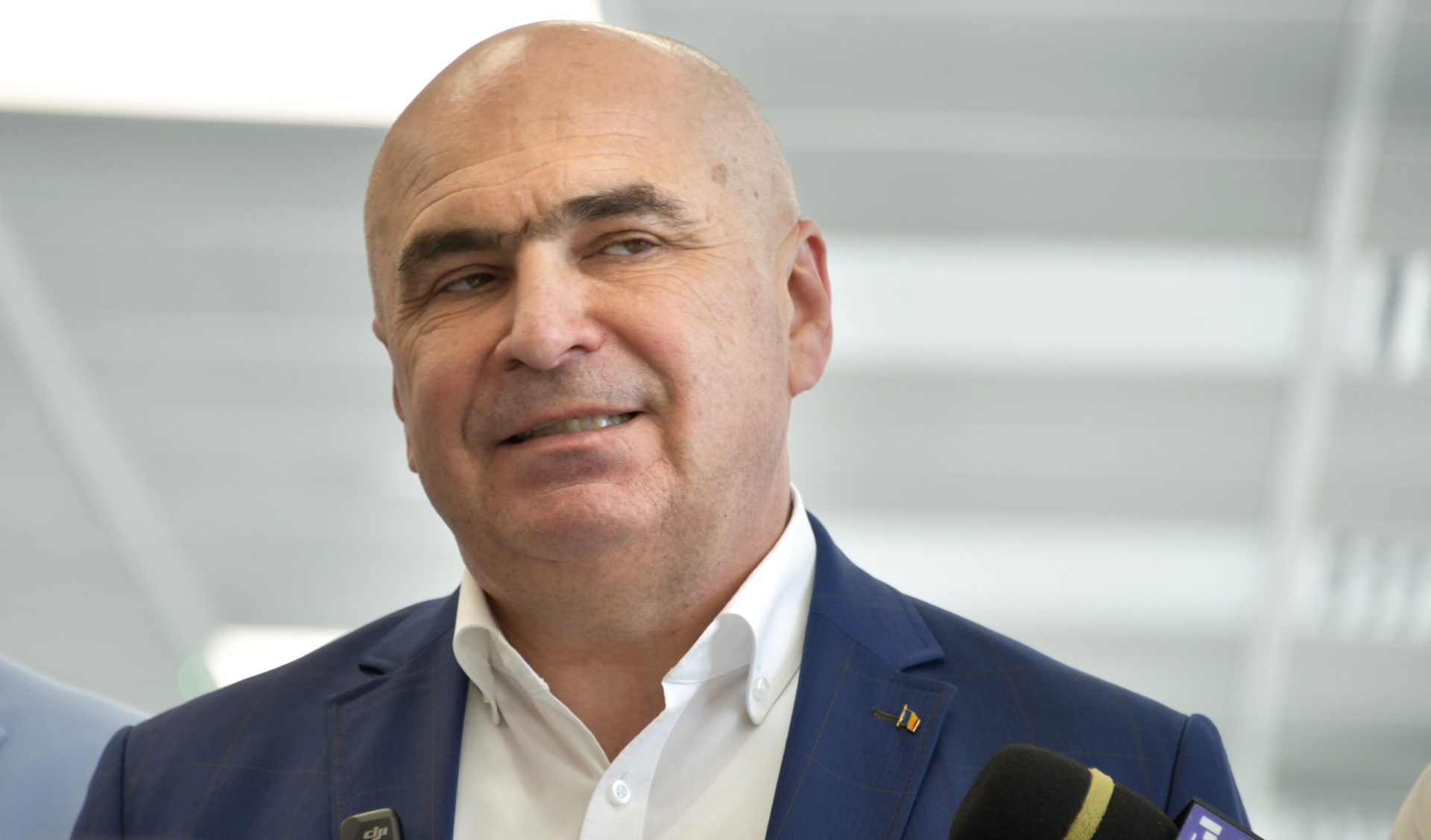 PSD, cel mai mare dușman al Guvernului Niculescu? Declarațiile lui Ilie Bolojan La o zi după ce premierul desemnat, Luca Niculescu, a depus programul de guvernare, care include 12 miniștri PSD, Ilie Bolojan a lansat o declarație surprinzătoare