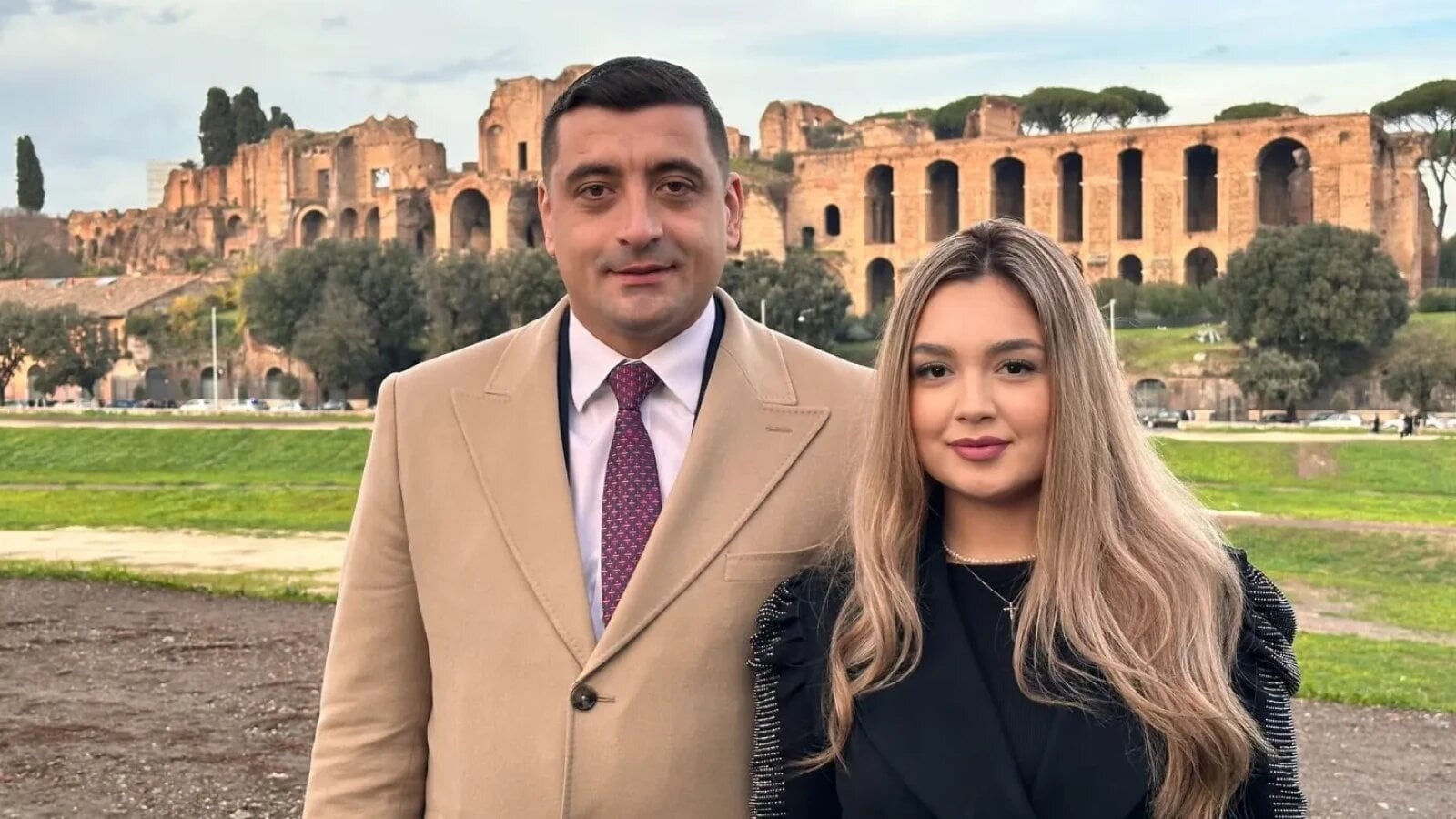 Soția liderului AUR, George Simion, acuză hărțuiri constante la adresa sa și a familiei