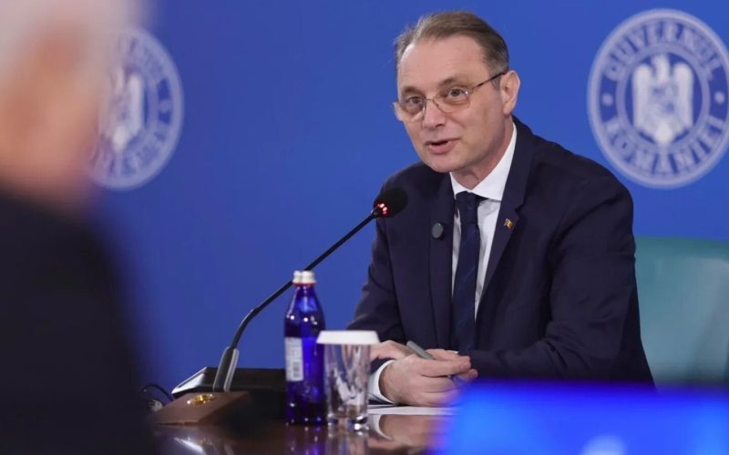Oleg Ungureanu, rechemat din funcția de Consul General la Lyon Guvernul României a adoptat vineri o hotărâre prin care îl recheamă din funcția de Consul General, șef al Consulatului General al României la Lyon, Republica Franceză, pe Oleg Ungureanu
