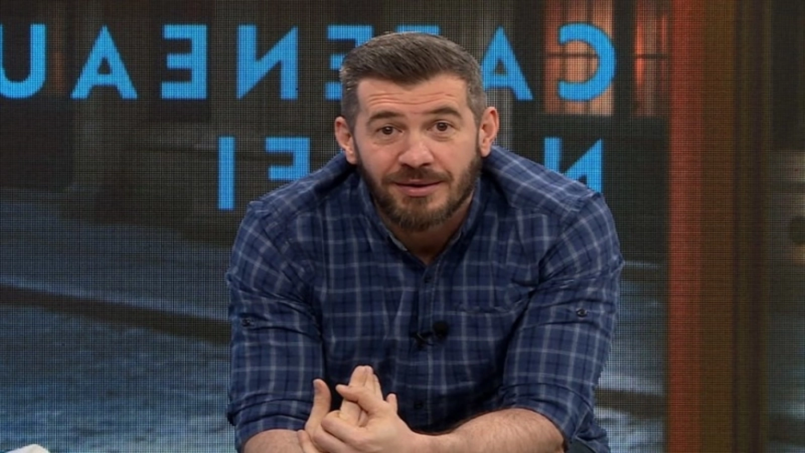 Dragoș Pătraru a reclamat public, direct din studioul Televiziunii Române, existența unui presupus conflict de interese la instituție
