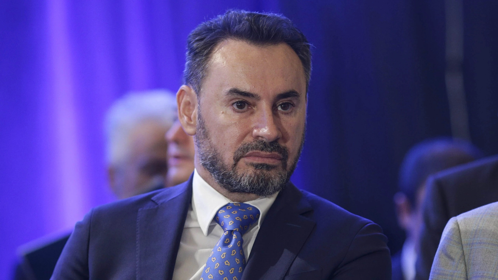 PNL îi cere președintelui Klaus Iohannis să nominalizeze AUR pentru formarea guvernului, o poziție surprinzătoare având în vedere criticile anterioare la adresa formațiunii