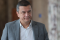 Grindeanu: PSD intră la guvernare doar dacă programul de guvernare include propunerile noastre Președintele PSD, Sorin Grindeanu, a declarat marți la România TV că o eventuală intrare a social-democraților la guvernare depinde în primul rând de programul de guvernare și de măsura în care propunerile partidului vor fi incluse în acesta