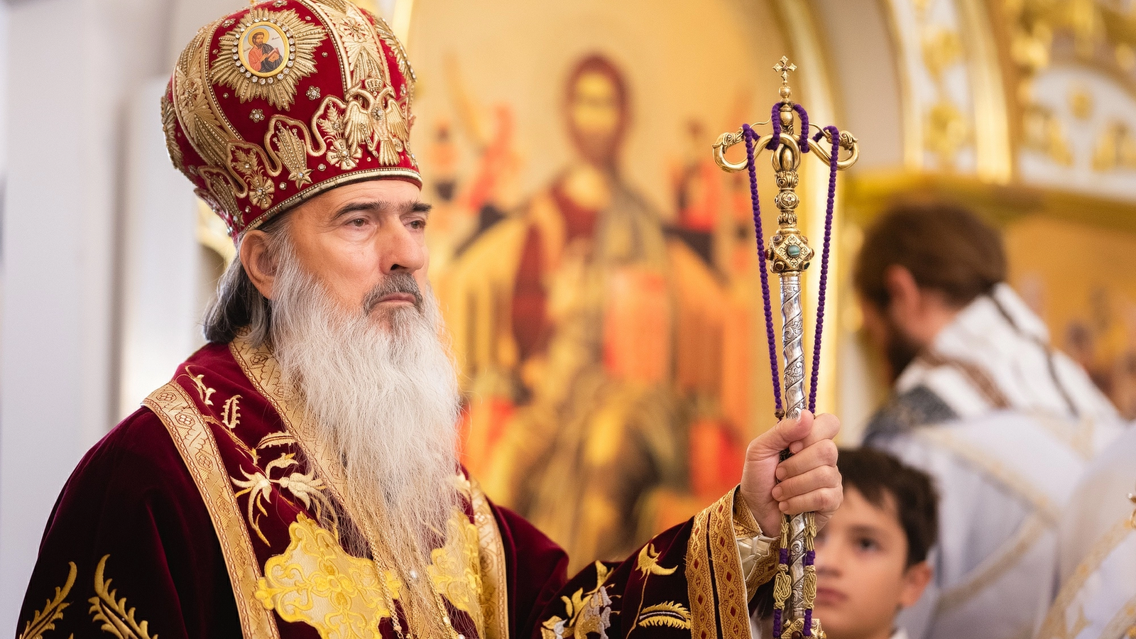 IPS Teodosie, la sfințirea bisericii din Valu lui Traian Înaltpreasfințitul Părinte Teodosie, Arhiepiscopul Tomisului, a oficiat astăzi slujba de sfințire a bisericii Parohiei „Sfânta Cuvioasă Parascheva” din localitatea Valu lui Traian, județul Constanța