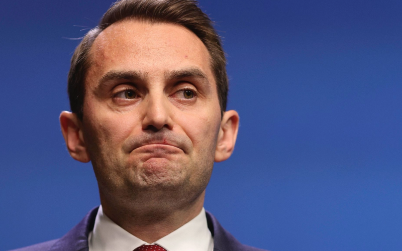 Mihai Jurca, șeful Cancelariei premierului Ilie Bolojan, ripostează ferm împotriva criticilor PSD referitoare la contractele de achiziții militare finanțate prin programul european SAFE
