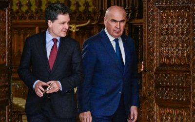 Impactul crizei politice asupra formațiunilor românești Criza politică din România, declanșată de demiterea guvernului ILIE BOLỌJAN la începutul lunii mai, a adus schimbări notabile în peisajul politic autohton