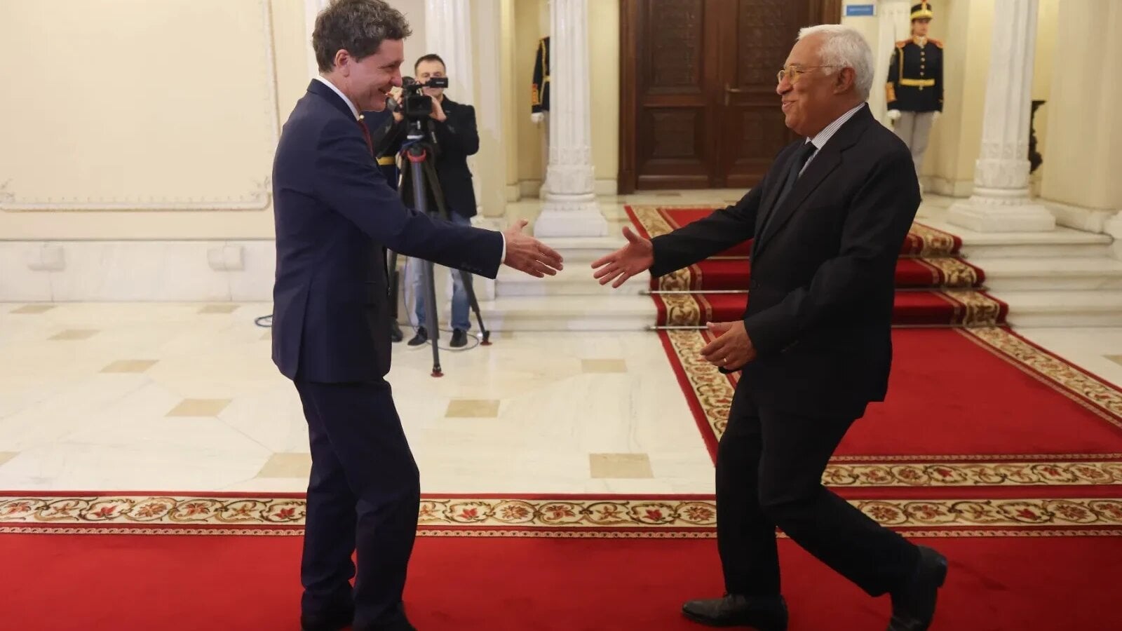 Președintele Nicușor Dan a purtat o discuție telefonică crucială cu Președintele Consiliului European, ANTONIO COSTA, pregătind terenul pentru reuniunea Consiliului European din 15-16 octombrie