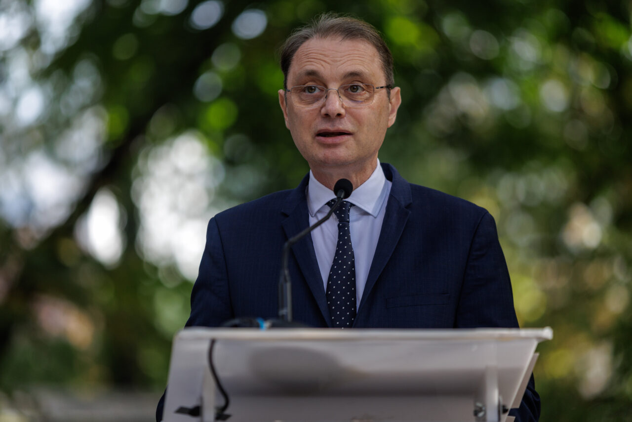 Premierul desemnat, Luca Niculescu, reacționează la ultimatumul președintelui Luca Niculescu, premierul desemnat de Nicușor Dan, a transmis un mesaj ferm după ce președintele României a avertizat partidele politice cu privire la formarea unui nou guvern