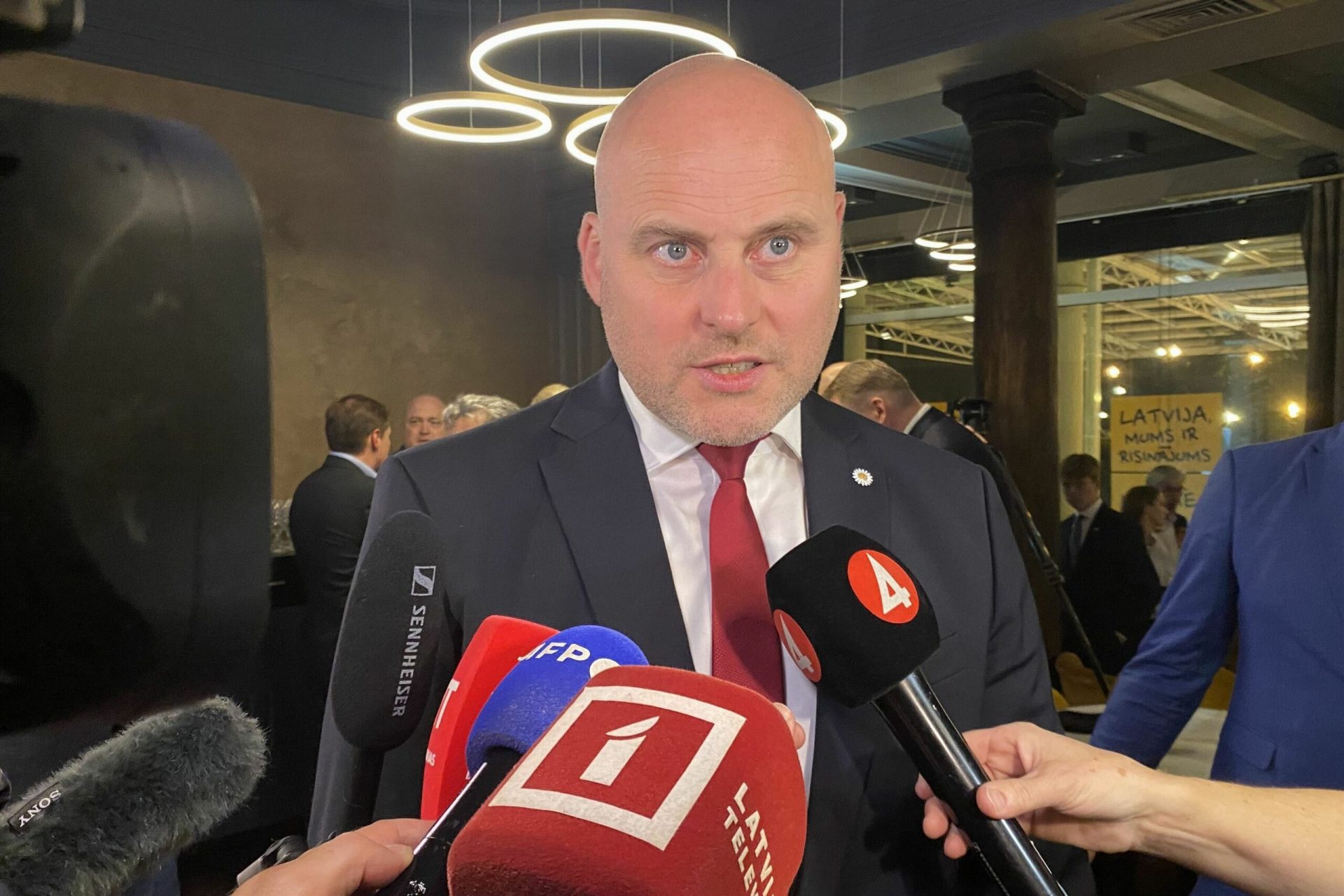 Lista Unită lider în alegerile parlamentare din Letonia Alianța regionalistă și conservatoare ecologistă Lista Unită a obținut cel mai mare procent de voturi în alegerile parlamentare din Letonia, desfășurate sâmbătă, 3 octombrie