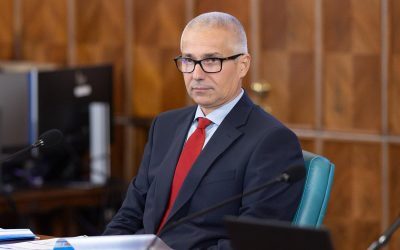 Marinescu cere PNL la guvernare alături de PSD Radu Marinescu, fost ministru al Justiției, lansează un apel către Partidul Național Liberal (PNL) pentru a se alătura PSD la guvernare, în vederea formării unei majorități parlamentare stabile