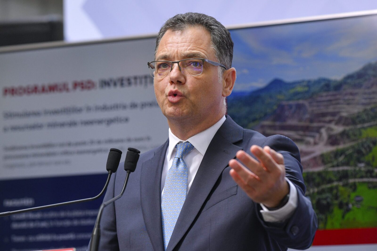 Ministrul Apărării Naționale, Ștefan-Radu Oprea, a confirmat joi, 29 octombrie, informațiile conform cărora Corpul de Control va fi trimis la Direcția Generală pentru Armamente (DGARM), structura responsabilă de marile achiziții militare ale României