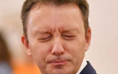 Presa internațională avertizează că respingerea Guvernului MUREȘAN adâncește instabilitatea politică de la București, prelungind incertitudinea fiscală și expunând țara riscului unei retrogradări financiare