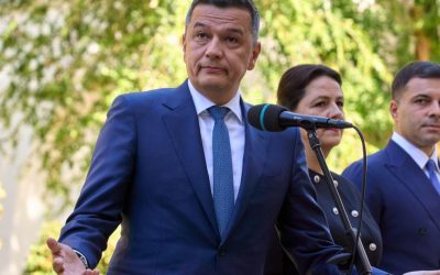 PSD dezbate participarea la guvernare: Tehnocrat sau politic? Conducerea Partidului Social Democrat (PSD) își va analiza în cursul zilei de astăzi opțiunile referitoare la implicarea în formarea noului Guvern, condus de premierul desemnat Luca Niculescu