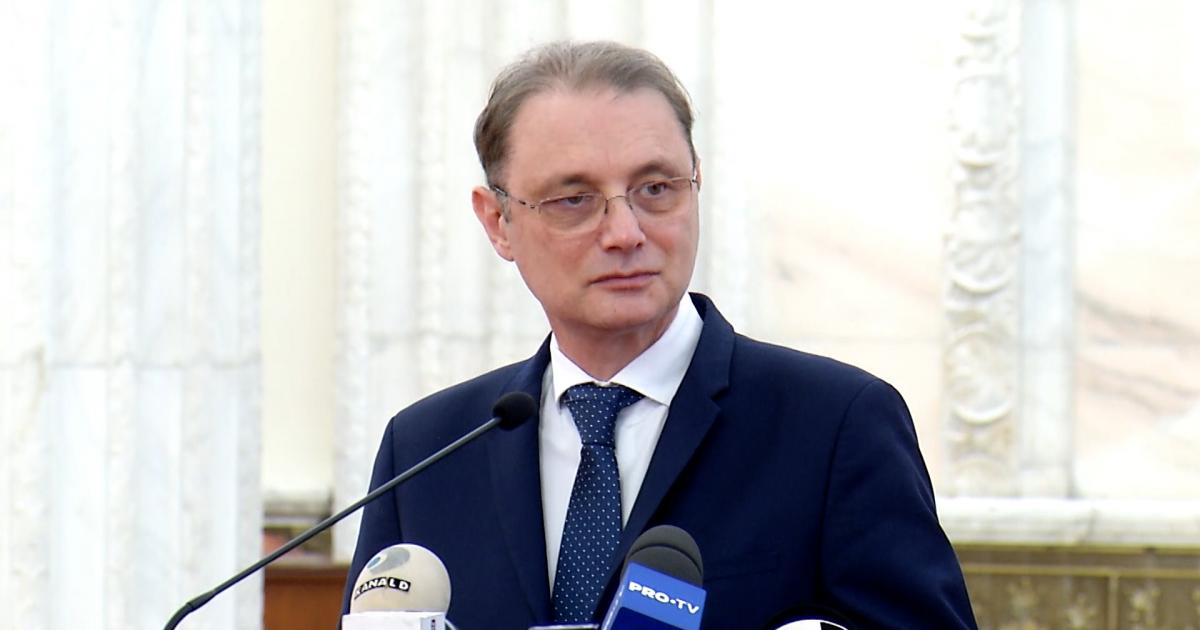 Luca Niculescu, premierul desemnat, depune astăzi în Parlament lista miniștrilor și programul de guvernare