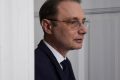 Premierul desemnat, LUCA NICULESCU, a depus aseară la Parlament lista cu cei 18 membri ai viitorului Guvern, precum și programul de guvernare