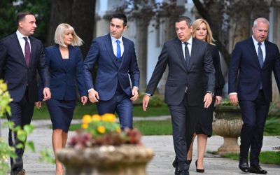 PSD vrea guvernare, propune Grindeanu premier PSD anunță că este pregătit să își asume guvernarea și că social-democrații au un program bine definit pentru relansarea economiei, crearea de noi locuri de muncă și protejarea puterii de cumpărare a românilor