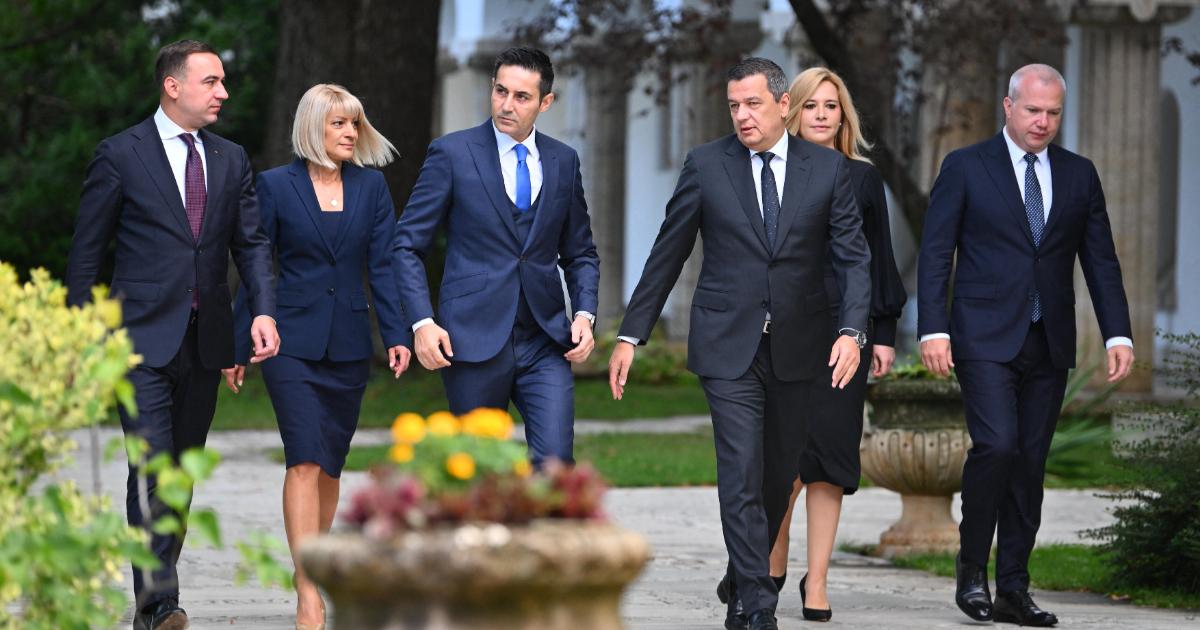PSD vrea guvernare, propune Grindeanu premier PSD anunță că este pregătit să își asume guvernarea și că social-democrații au un program bine definit pentru relansarea economiei, crearea de noi locuri de muncă și protejarea puterii de cumpărare a românilor
