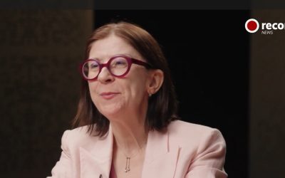 Andrea Chiș clarifică situația pensiei de 40.000 de lei Judecătoarea Andrea Chiș, fostă propunere pentru Ministerul Justiției, a revenit cu noi explicații referitoare la pensia de 40.000 de lei pe care o încasează lunar